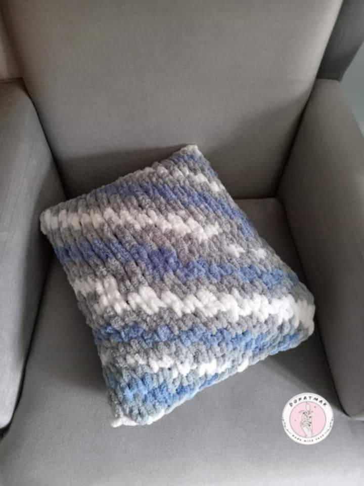 Velvet Cushion - Image 3