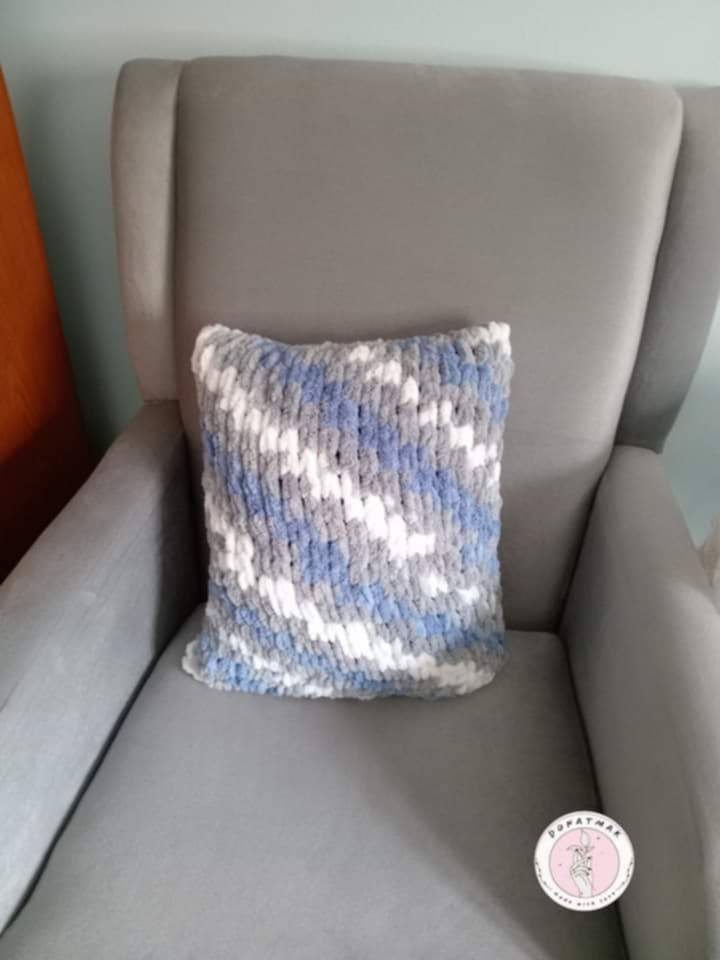 Velvet Cushion - Image 4